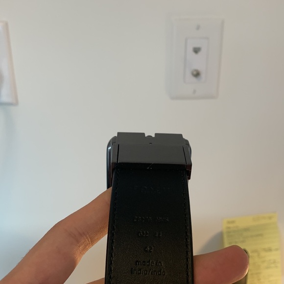 Coach belt 42’ NEVER USED - Picture 3 of 4